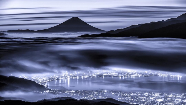 Photographer Captures The Mystifying Moods Of Mount Fuji At Dawn People S Weather